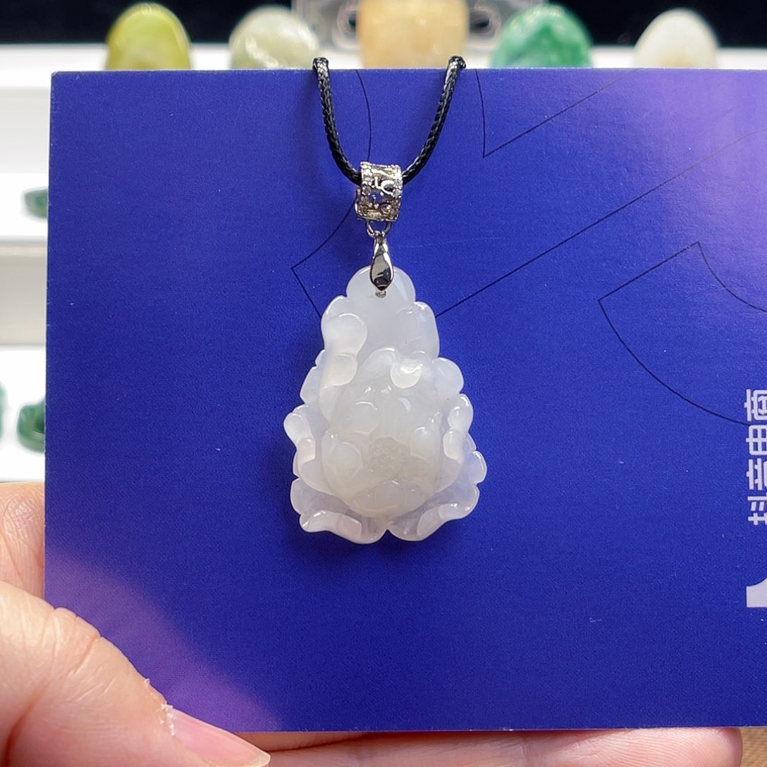 独山玉未镶嵌颈饰