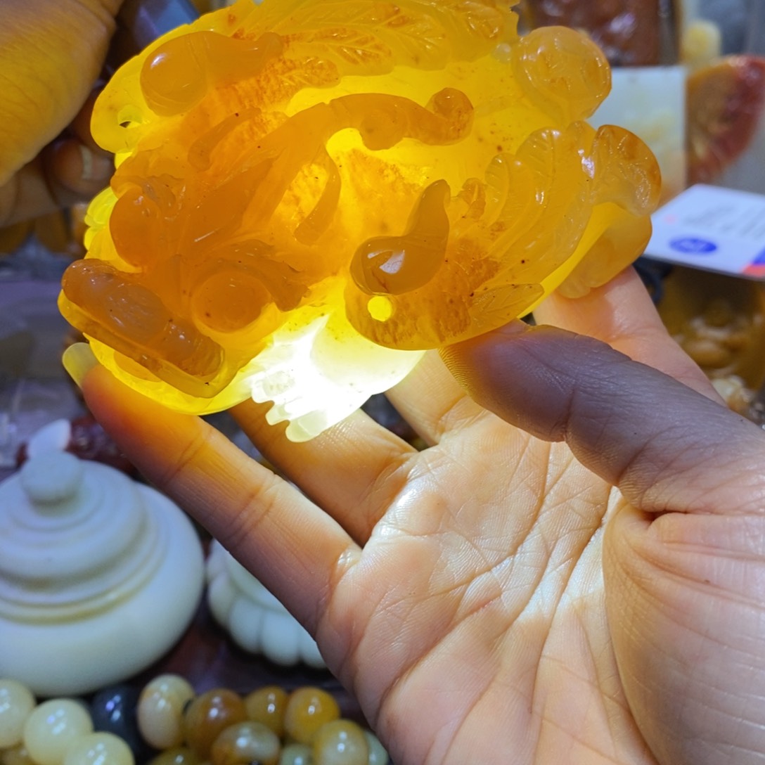 石英质玉颈饰未镶嵌