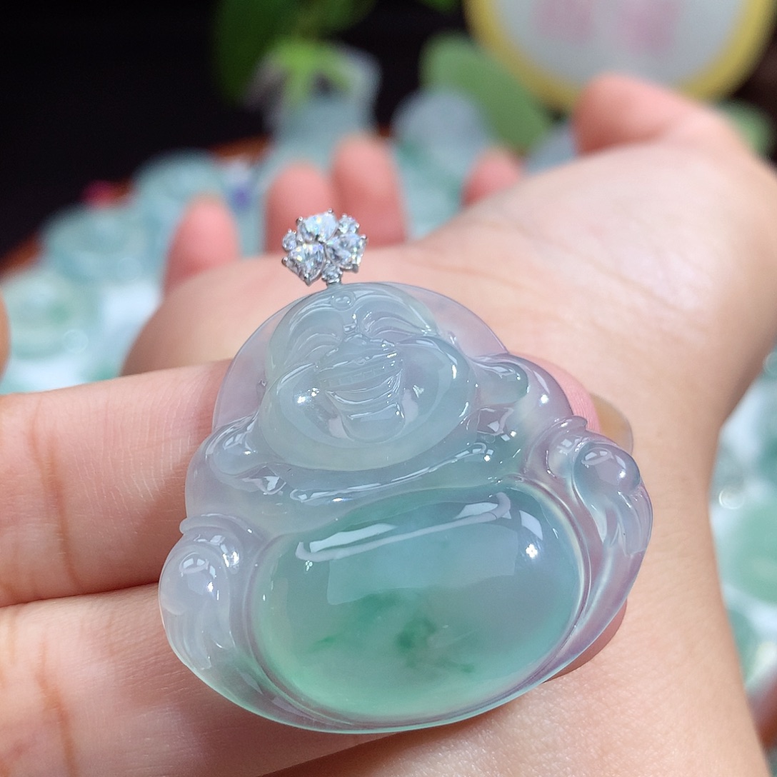 翡翠未镶嵌颈饰佛公