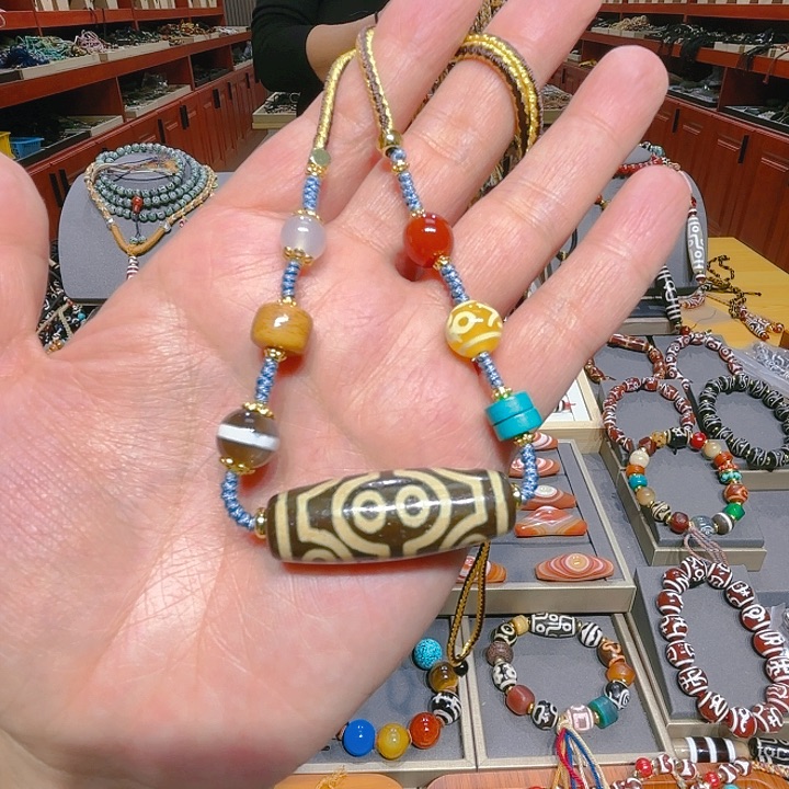 未镶嵌玛瑙/玉髓珠宝奇石