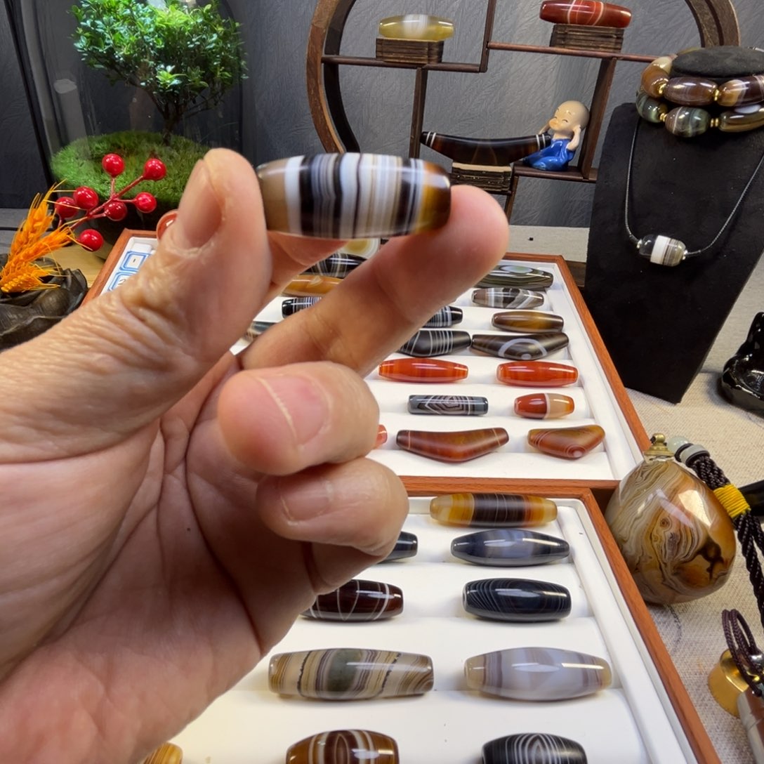 玛瑙/玉髓未镶嵌珠宝半成品