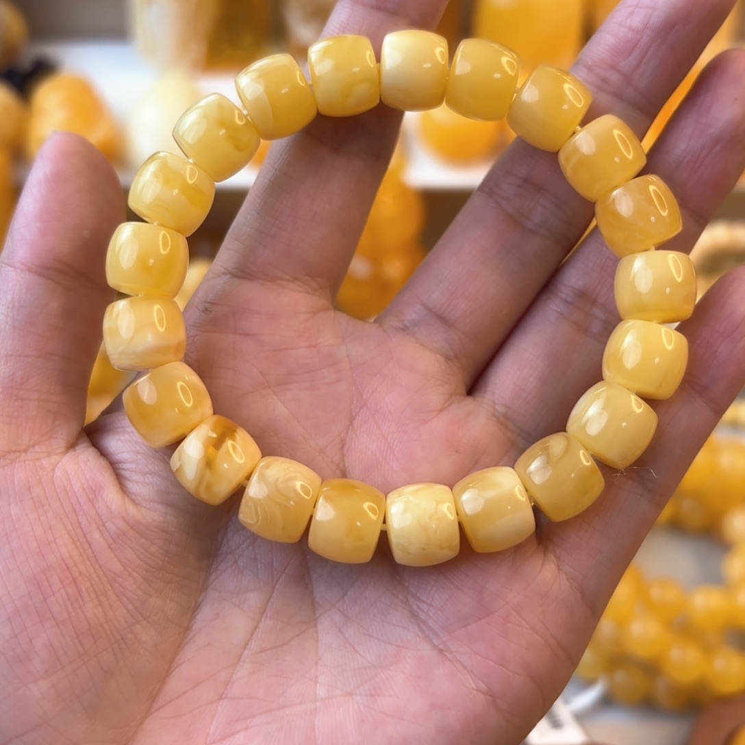 琥珀颈饰未镶嵌蜜蜡