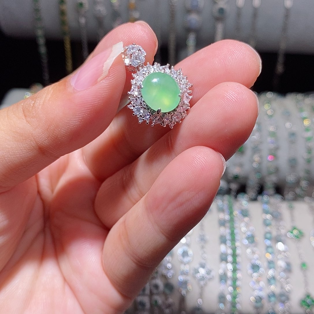 颈饰银S925镶嵌翡翠