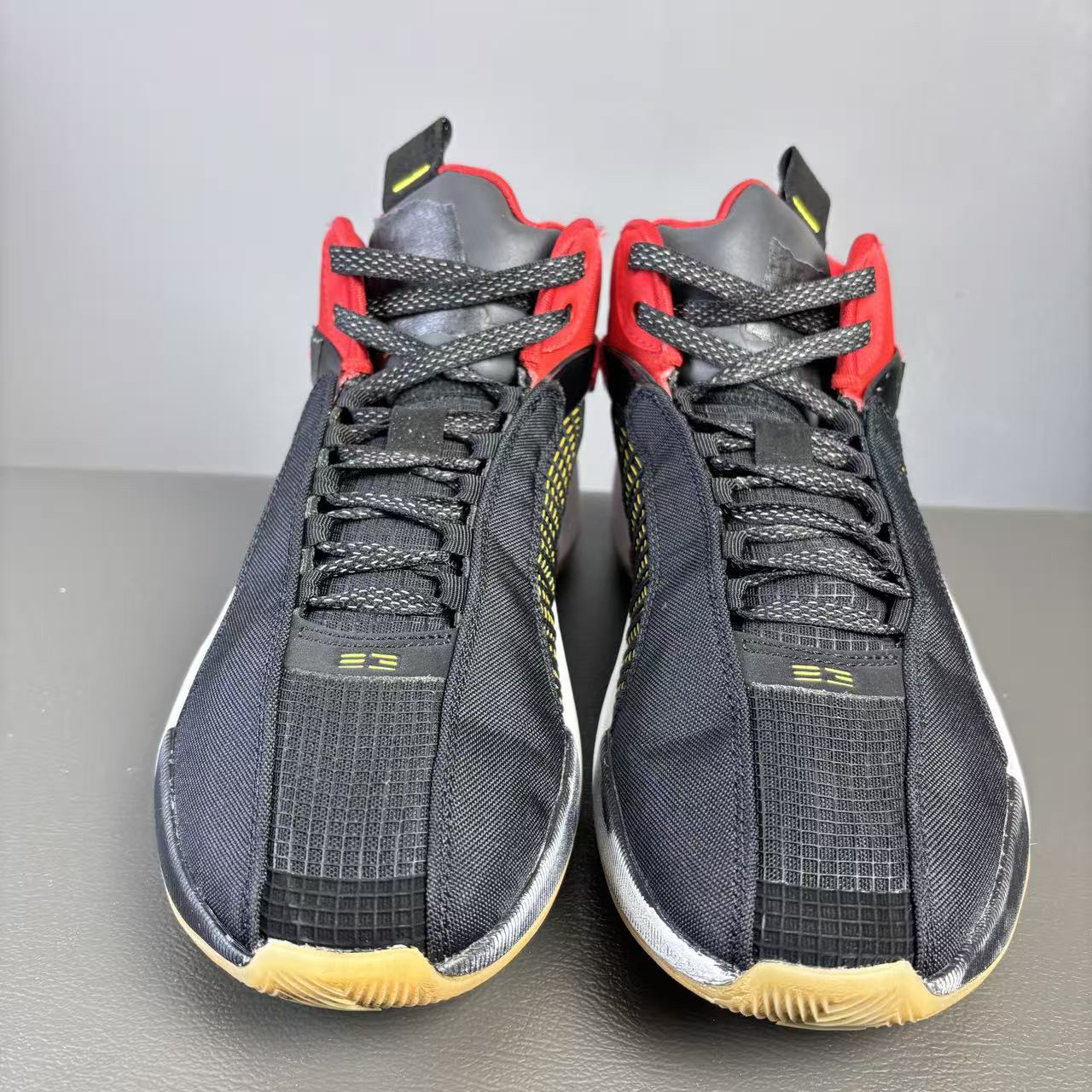 41码 黑色35 篮球鞋