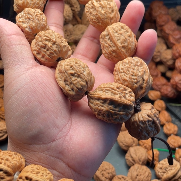 文玩核桃吊坠B****n1野生