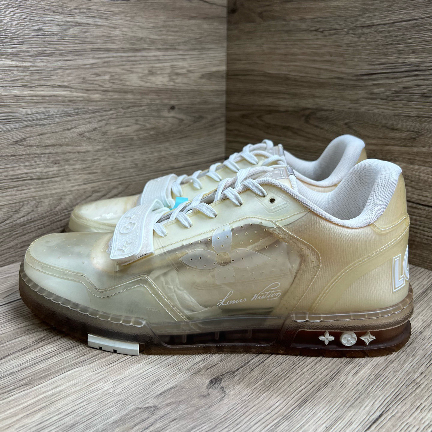 90新 LouisVuitton/路易威登 Trainer 白透果冻魔术贴板鞋 43码
