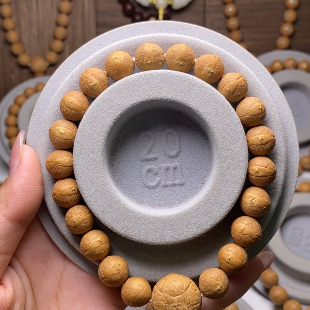 凤眼菩提吊坠11素串