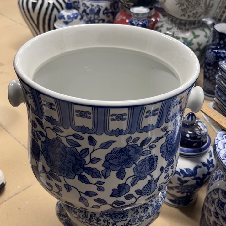 瓷片微瑕。。。。。。。。。。。