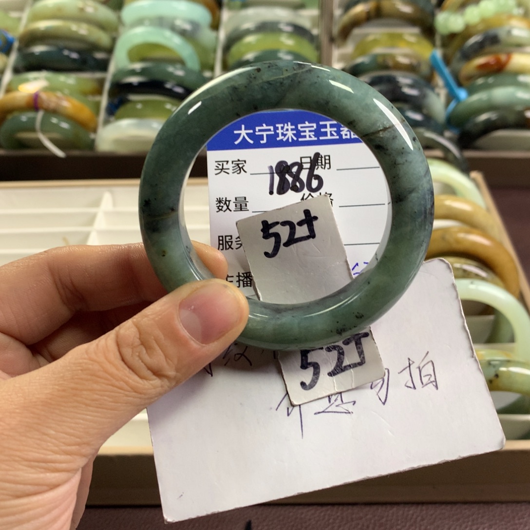 蛇纹石玉未镶嵌手镯1886