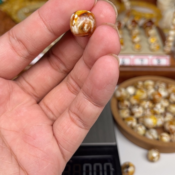 琥珀裸石未镶嵌喝****09号