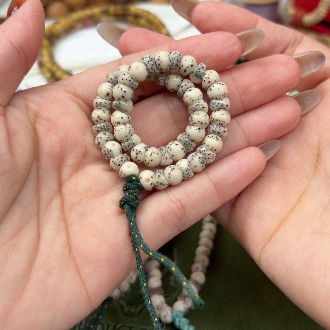 ㅤ***ㅤ星月菩提手串⚠️银⚠️6.5mm小肥肠手持❗️石玉料