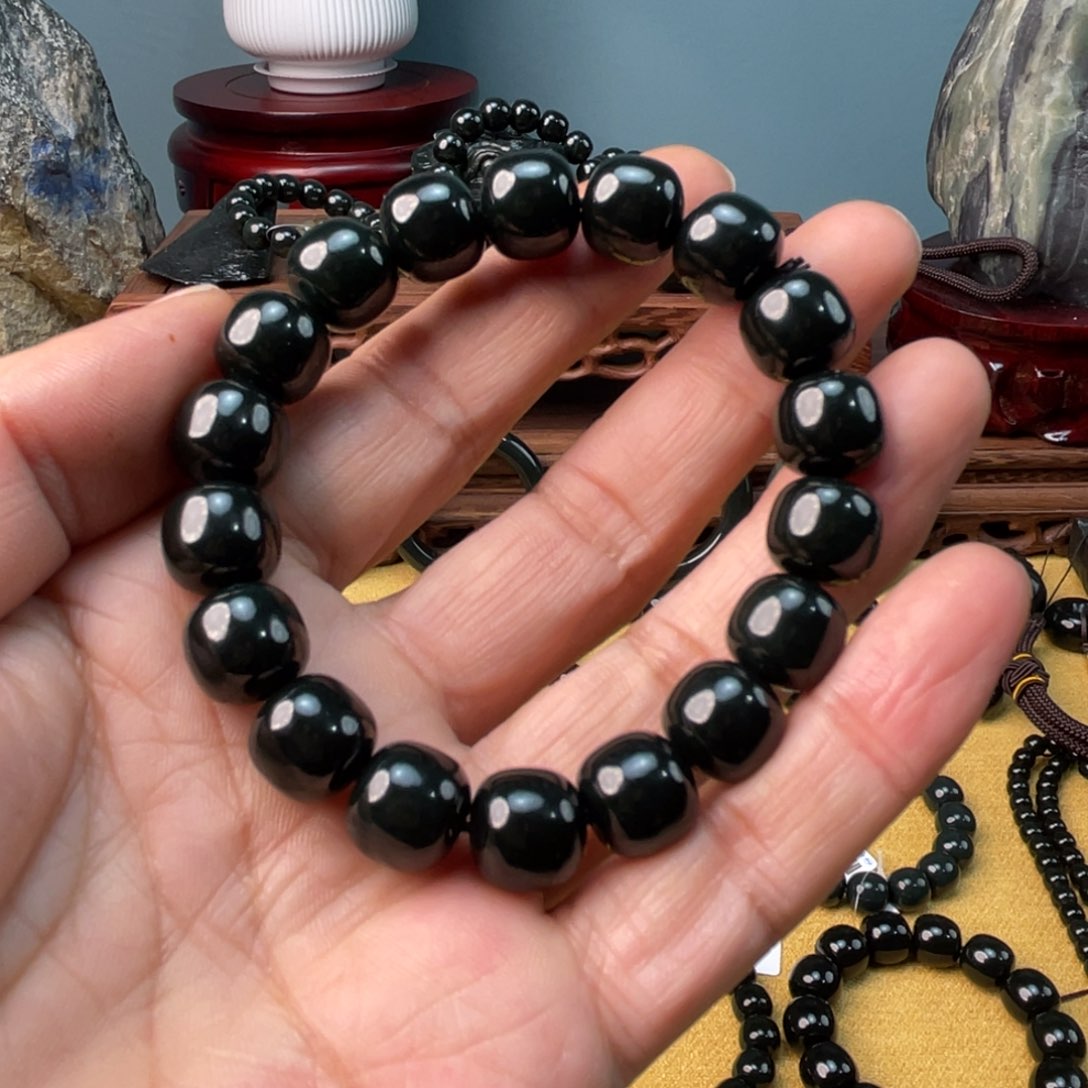 和田玉手链未镶嵌