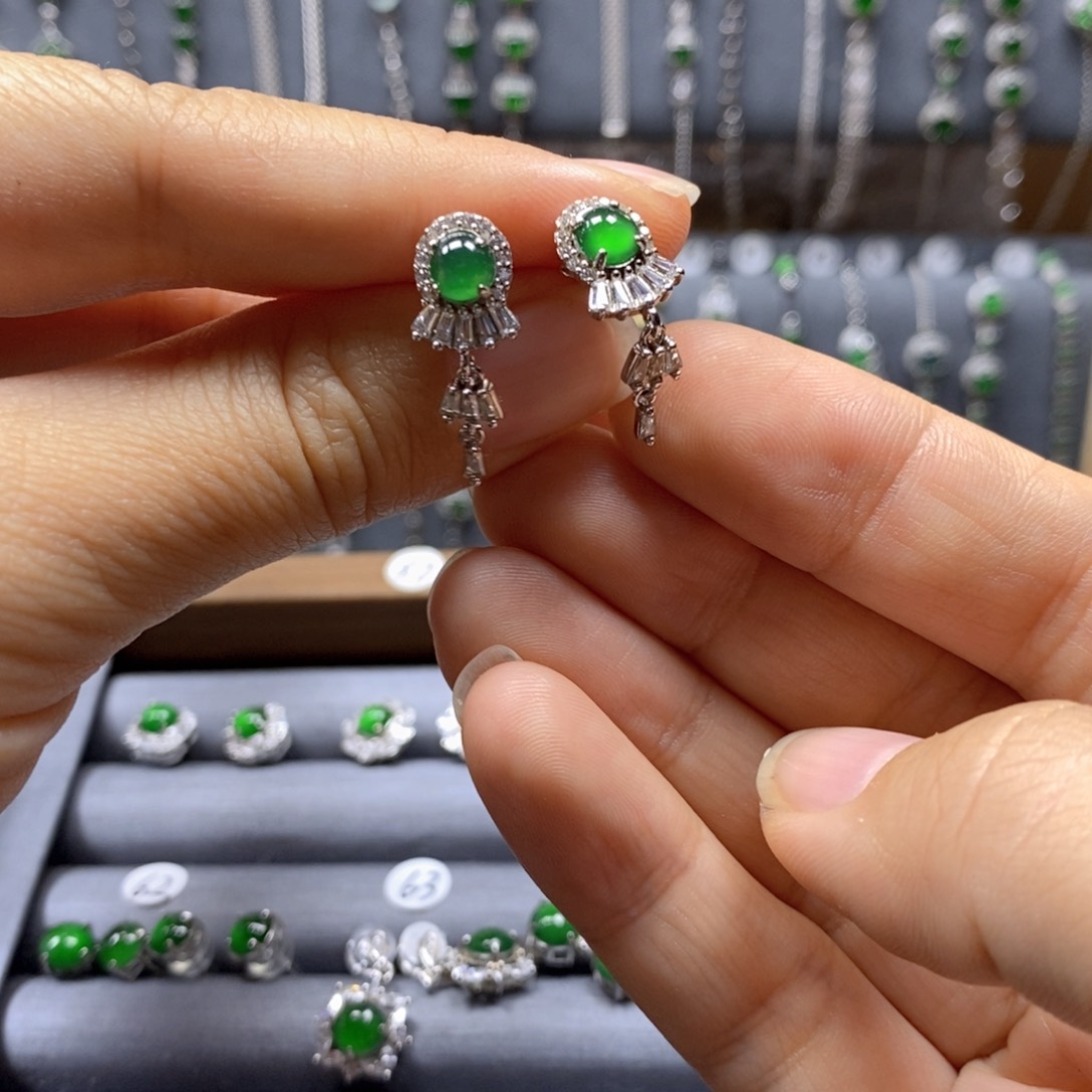 翡翠颈饰银S925镶嵌无证书/假一赔四