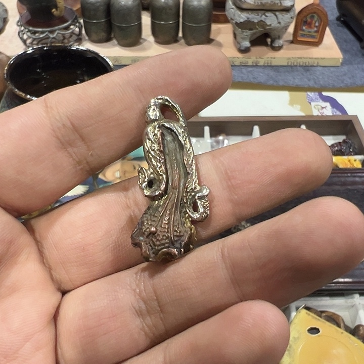 舞***歌铜铁合金类铜的中古好物回流
