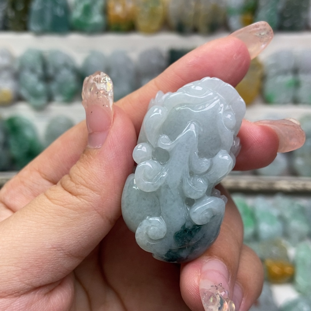 吊坠(赠链)未镶嵌翡翠
