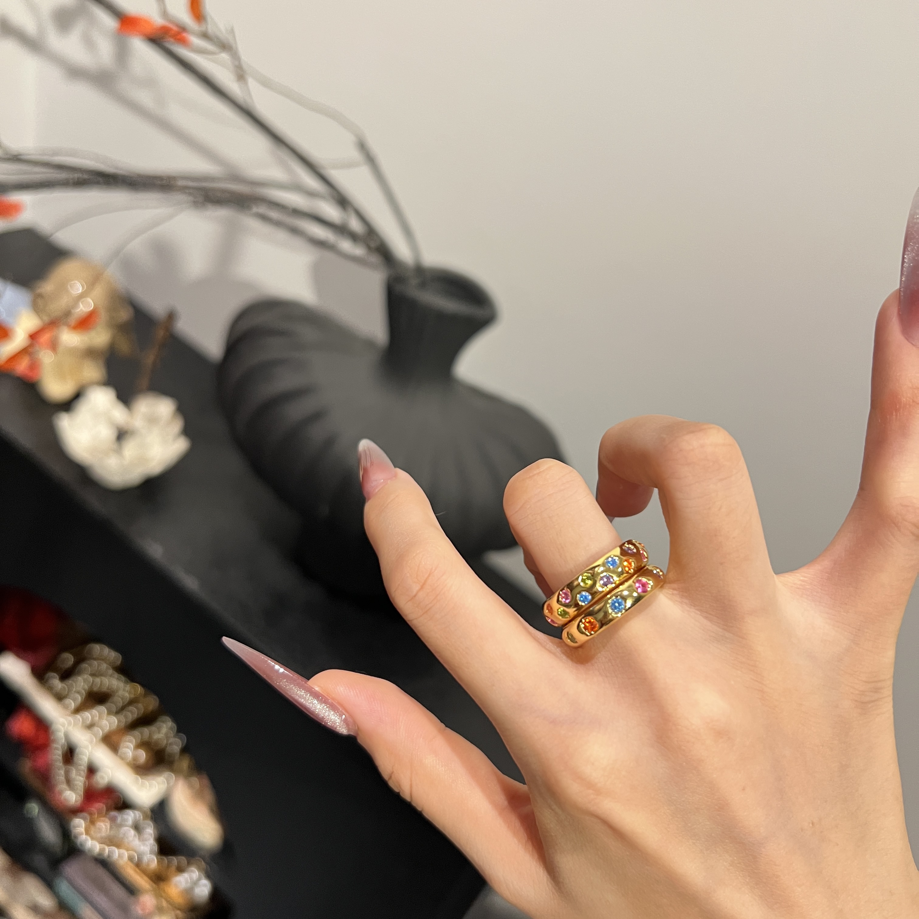 铜合金合成锆石戒指 高定重工时尚宽版窄版多彩开口戒指