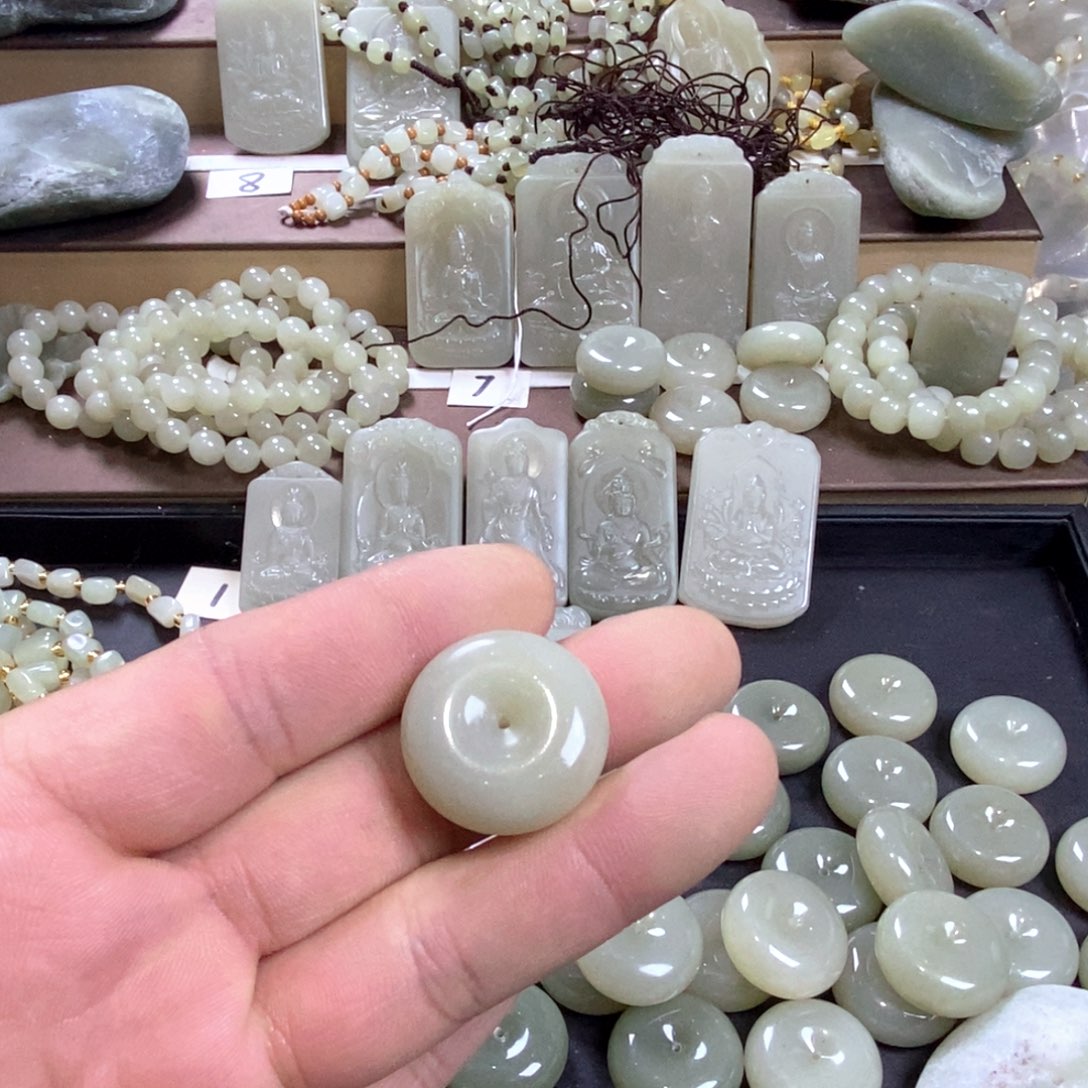 颈饰未镶嵌和田玉本**计066