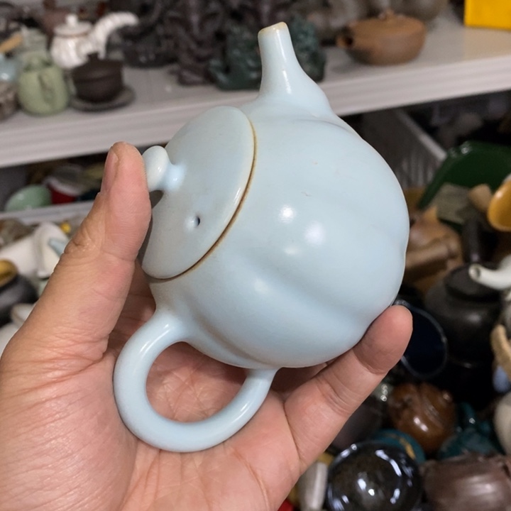 陶瓷艺术品及陶瓷壶