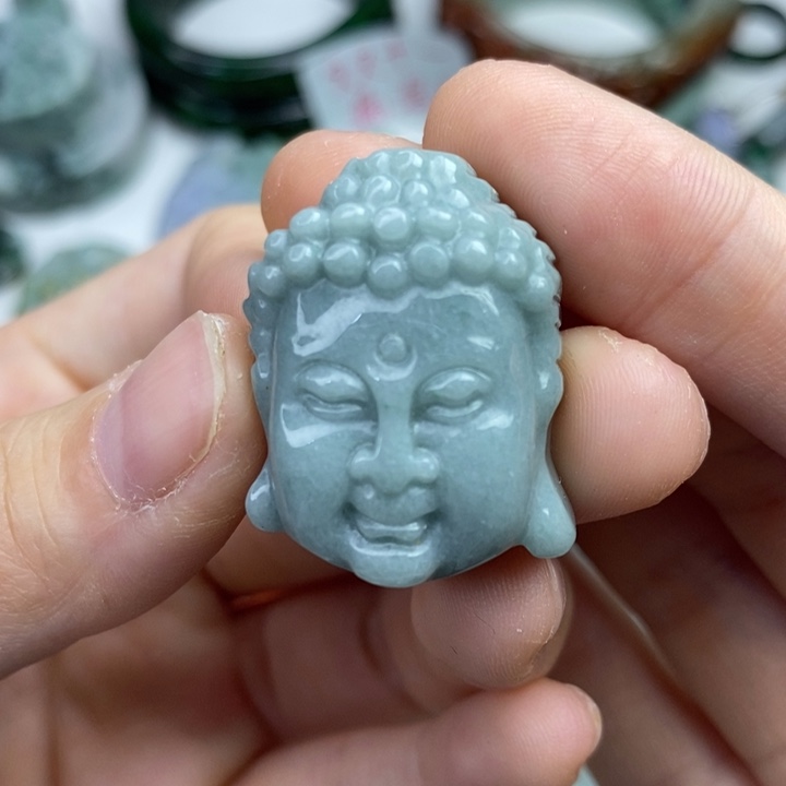 颈饰未镶嵌翡翠吊坠