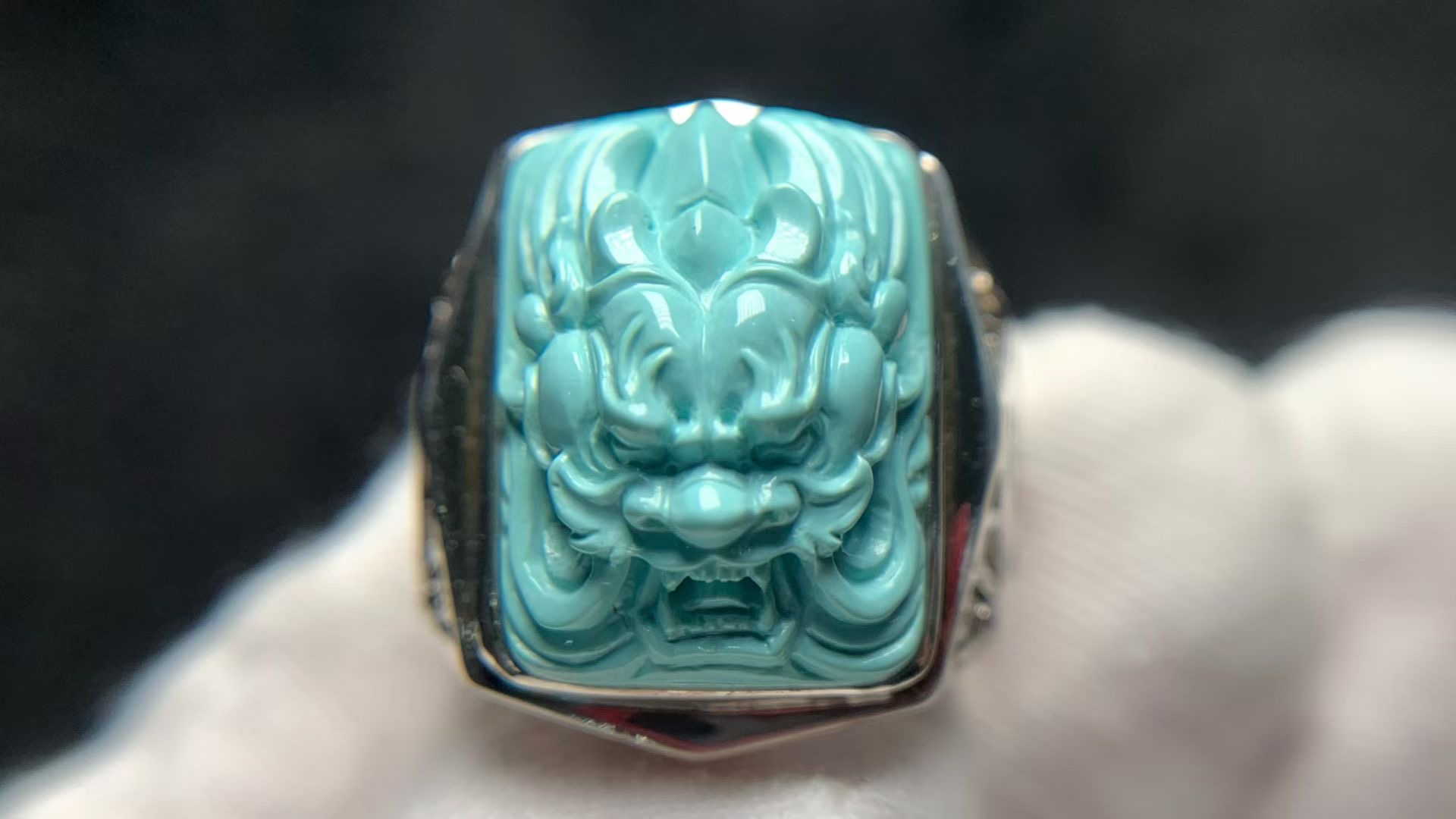 张晓飞亲工天然高瓷果冻料绿松石面包方戒，925银镶嵌，简约精致