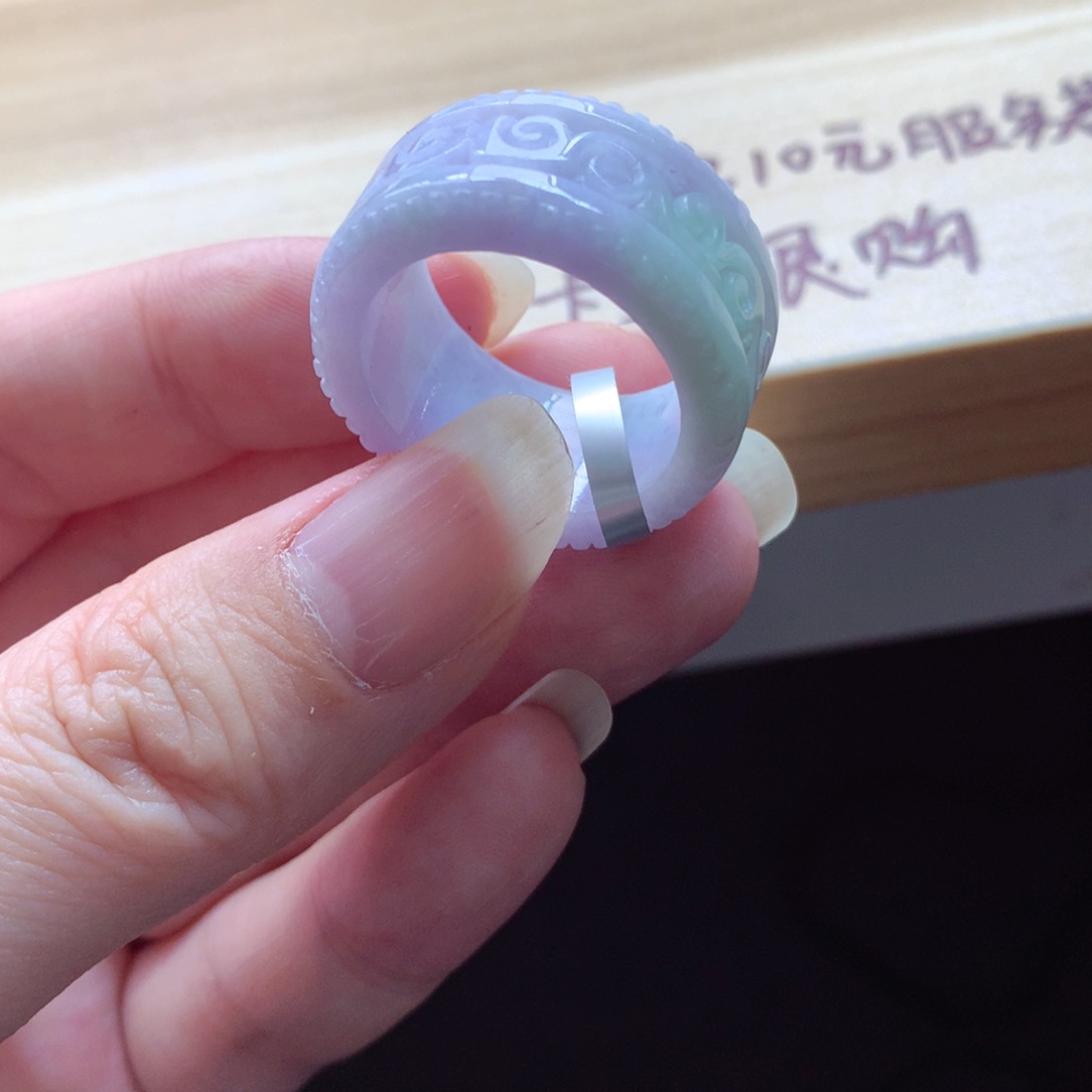 翡翠颈饰未镶嵌吊坠