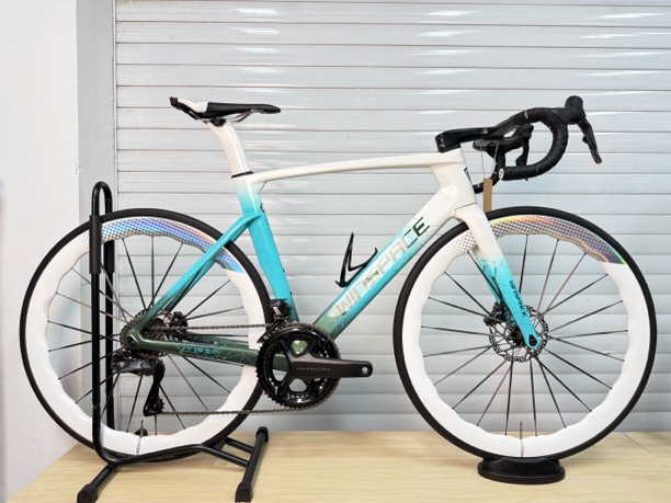 银贝斯t1550 L码8170套件康卡斯限量版碳辐条白轮 原厂一体把