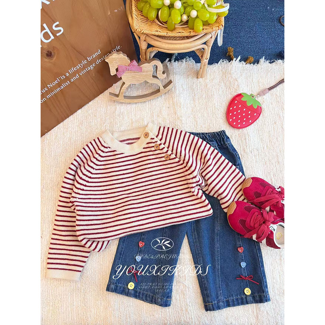 现飞飞家·线条美25新款秋冬儿童韩版开扣条纹洋气休闲毛衣 FF2980