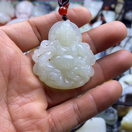 未镶嵌和田玉（糖玉）车挂