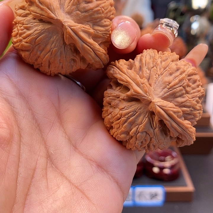 文玩核桃吊坠47全品闷白