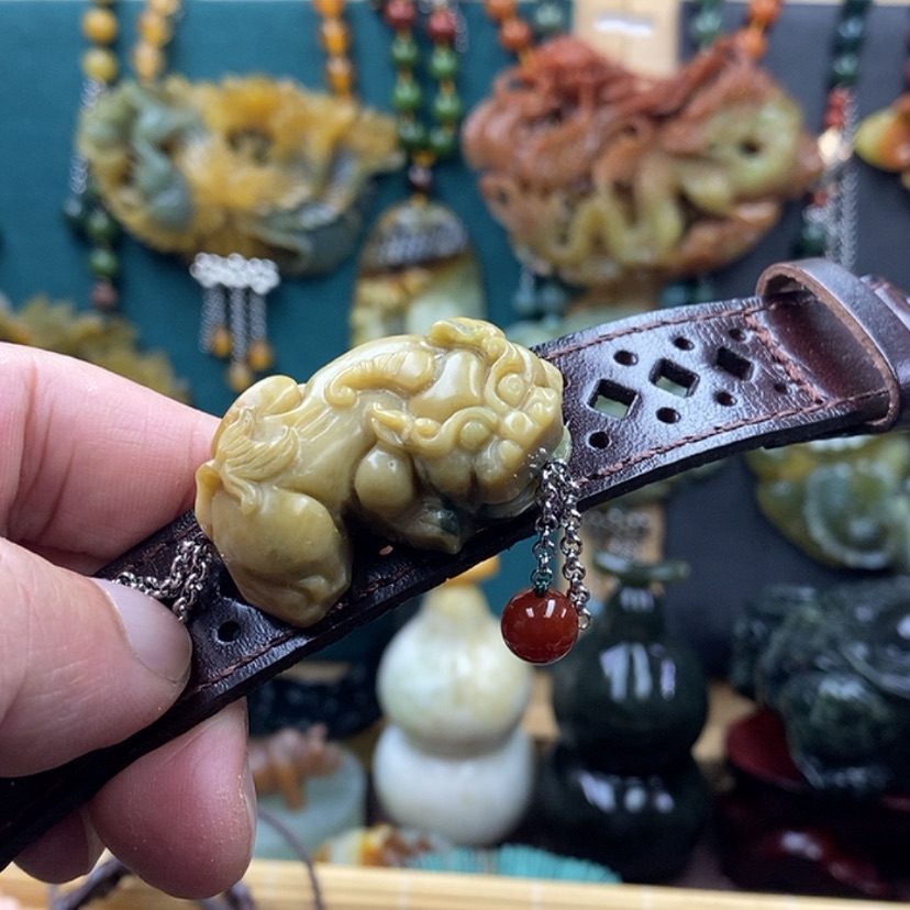 【闪购商品】蛇纹石玉未镶嵌手牌