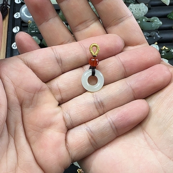 和田玉吊坠(不含链)未镶嵌