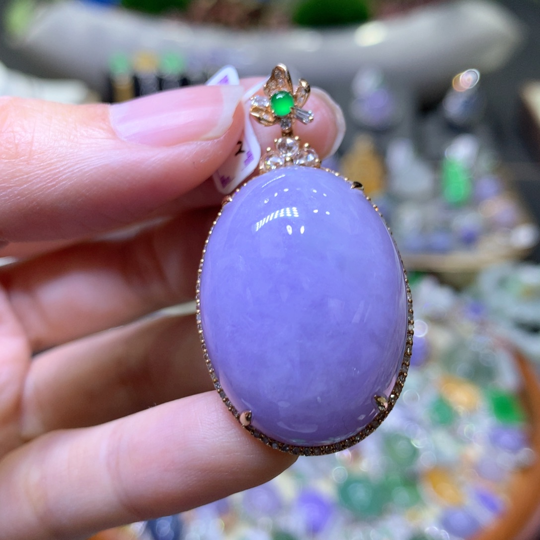 【闪购商品】翡翠颈饰18K金镶嵌翡翠吊坠项链