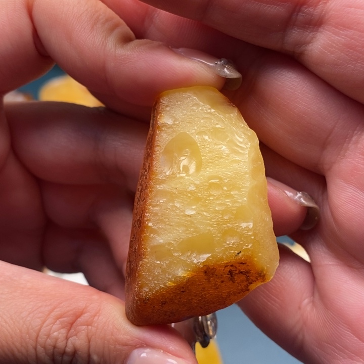 定制琥珀未镶嵌蜜蜡