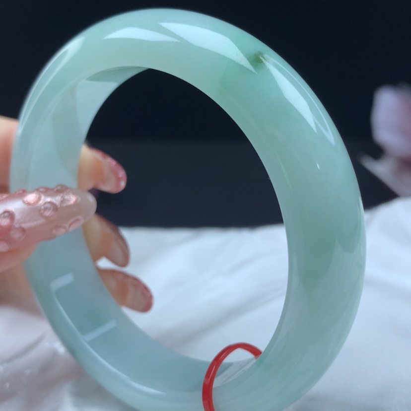 【闪购商品】未镶嵌手镯翡翠95401，