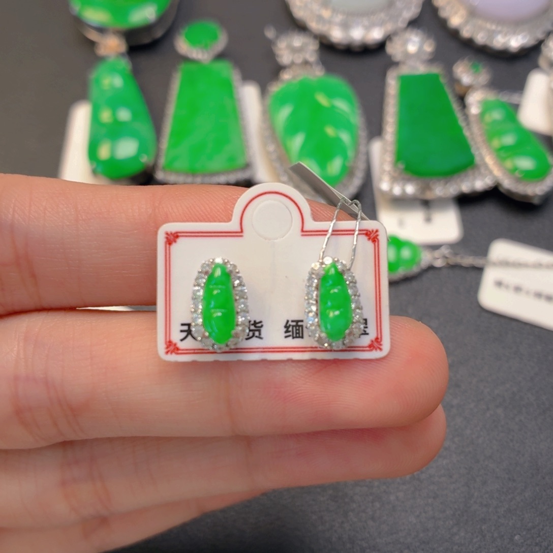 翡翠银S925镶嵌颈饰