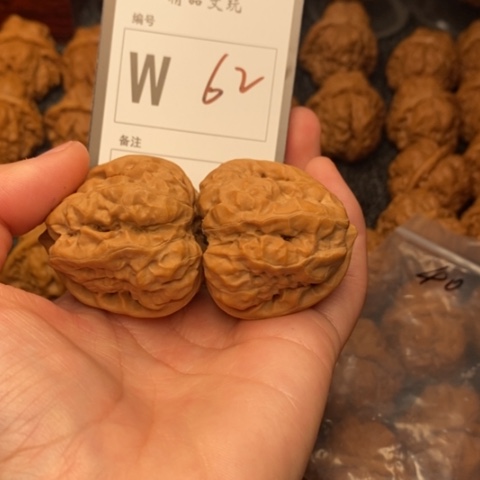 吊坠桃核Y****G我是第一百40