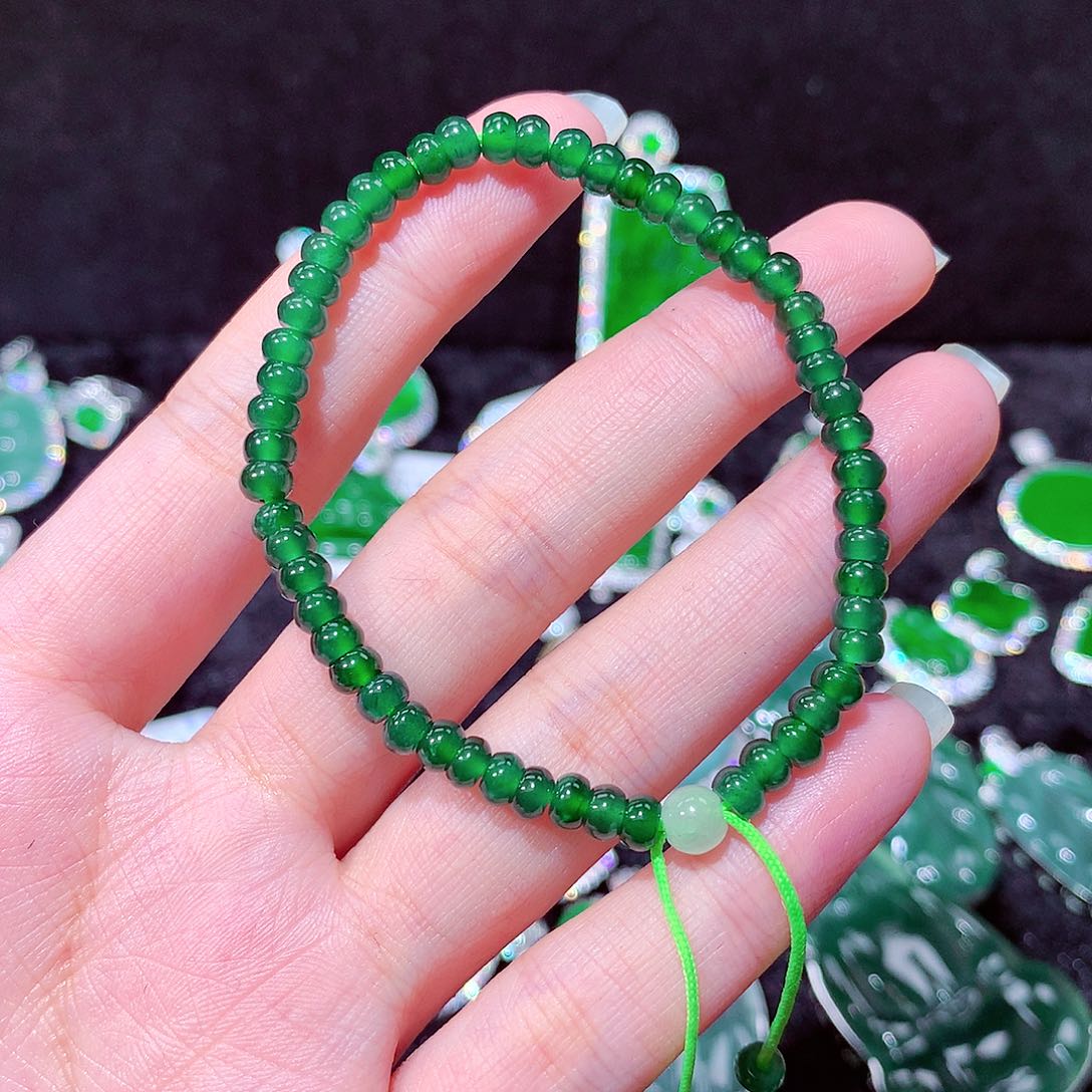 【闪购商品】翡翠吊坠(不含链)未镶嵌