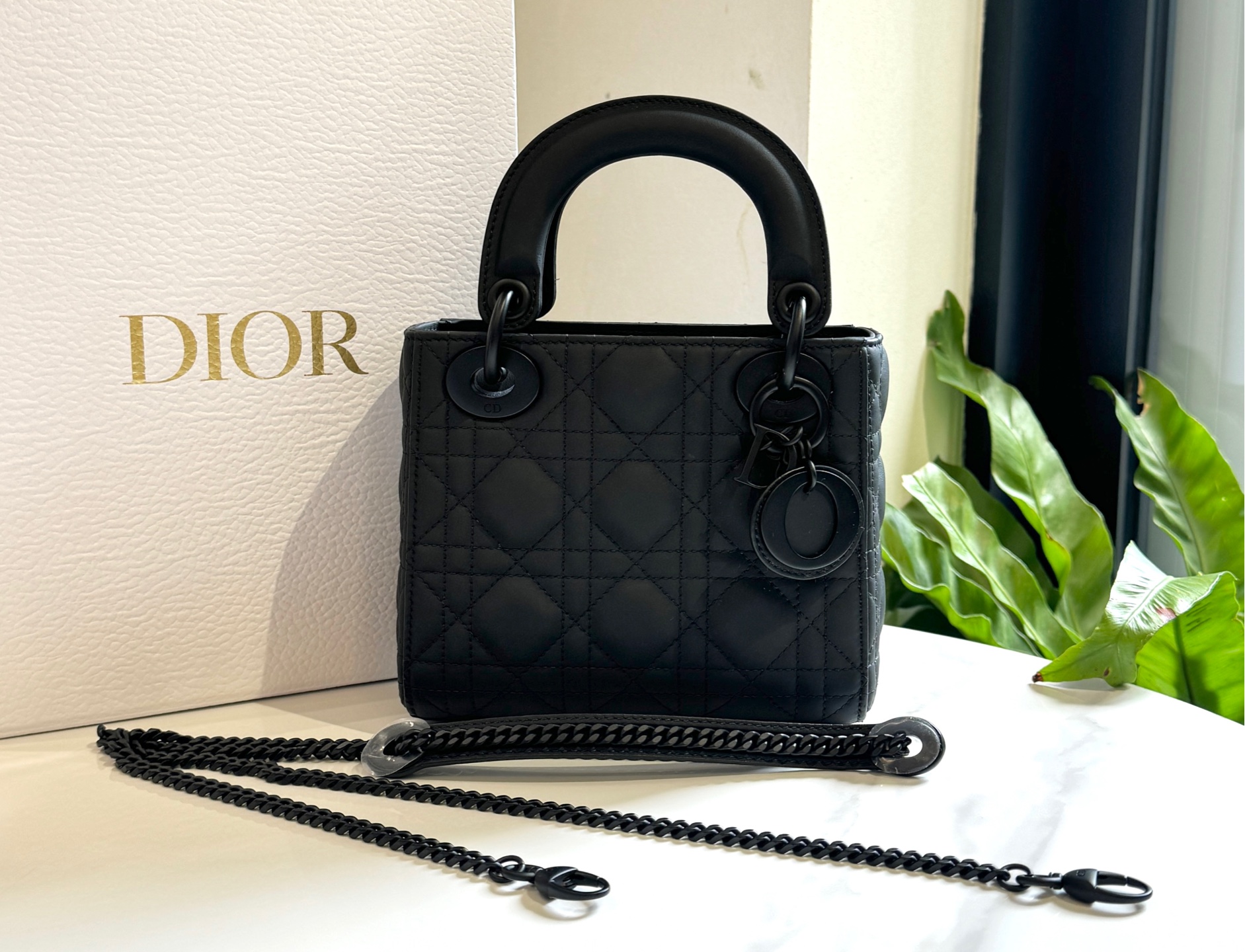 99新 DIOR/迪奥 迪奥 黑款磨砂 三格戴妃包 99新/2344