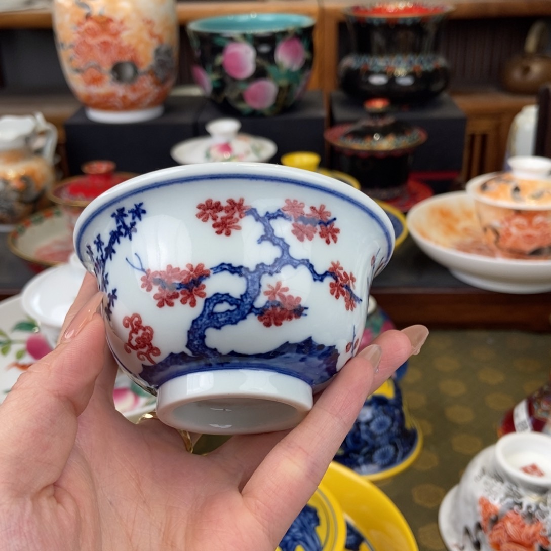 陶瓷艺术家的作品是一种非常感谢
