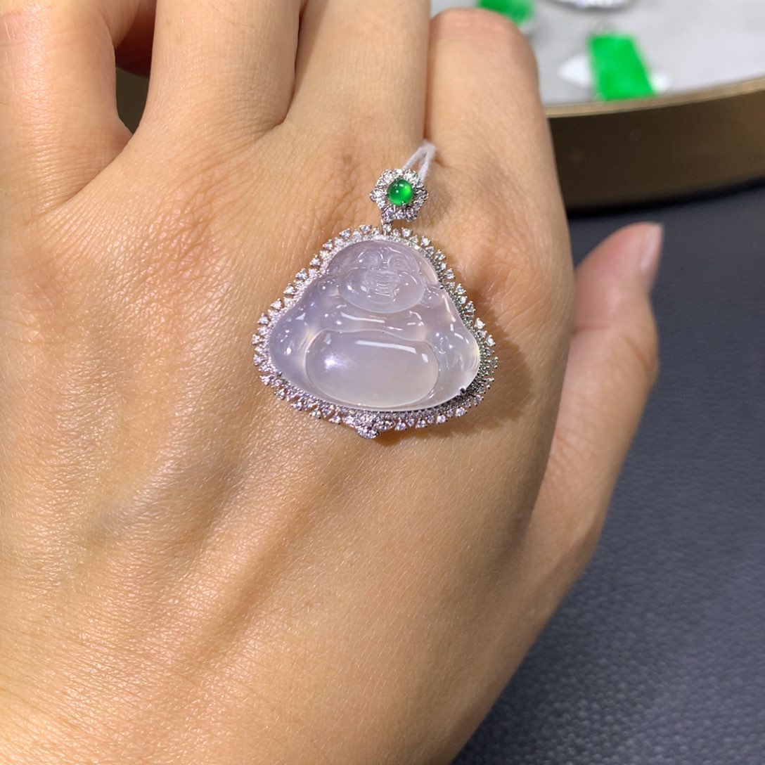 翡翠颈饰18K金镶嵌翡翠