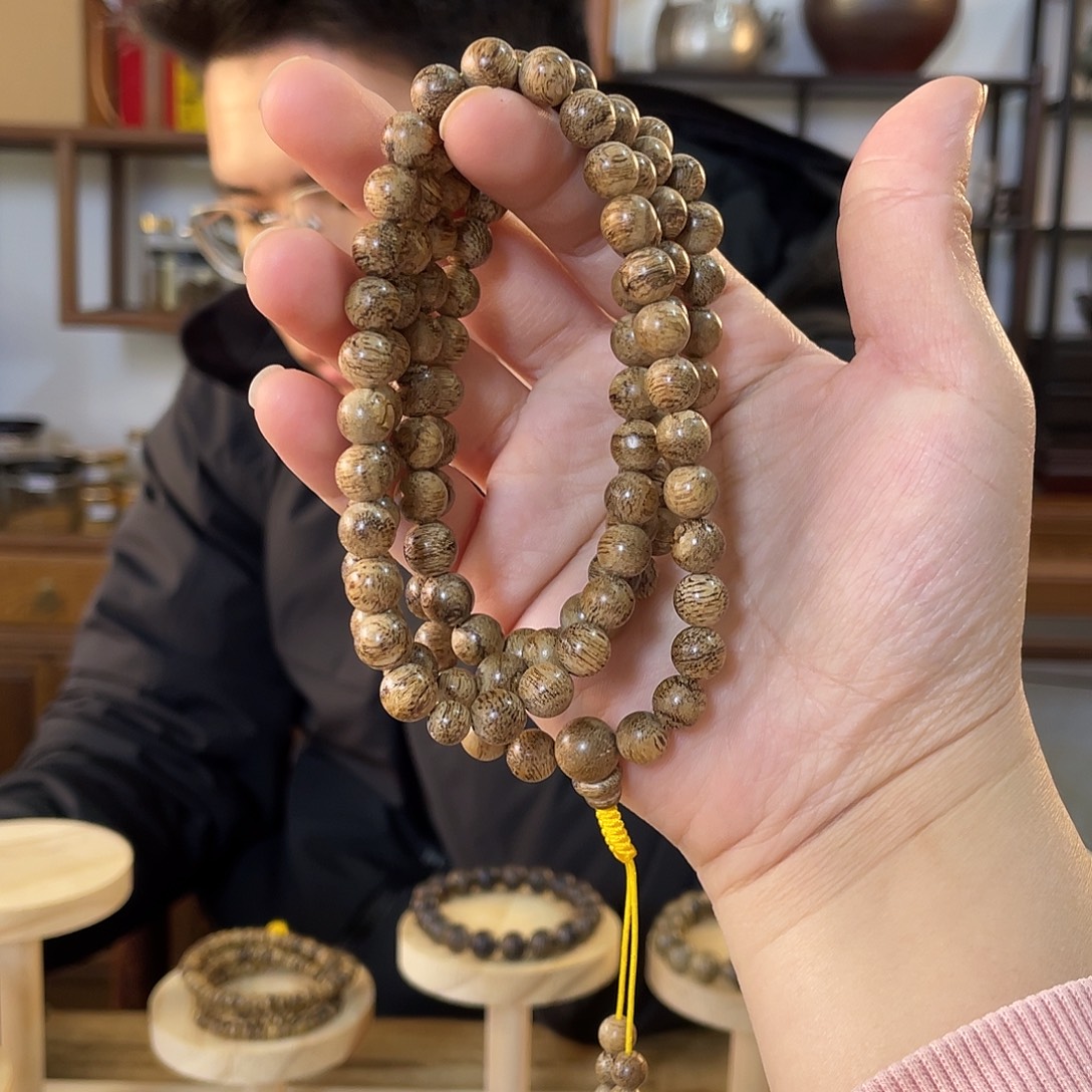 手串沉香加里曼丹8mm,30.9g