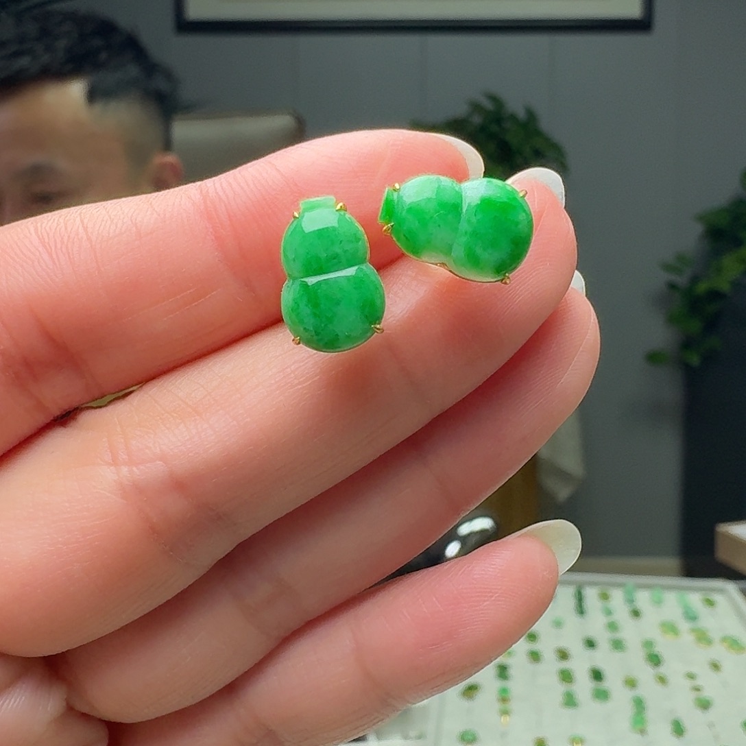 翡翠18K金镶嵌耳饰天然