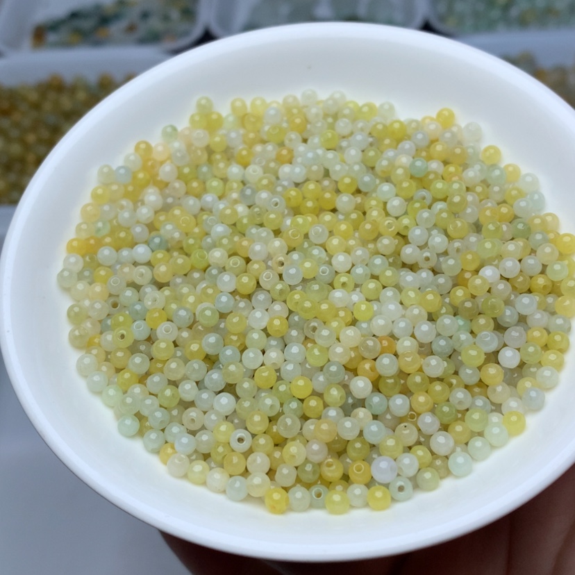 【闪购商品】翡翠手链未镶嵌卡3.5冰黄100颗