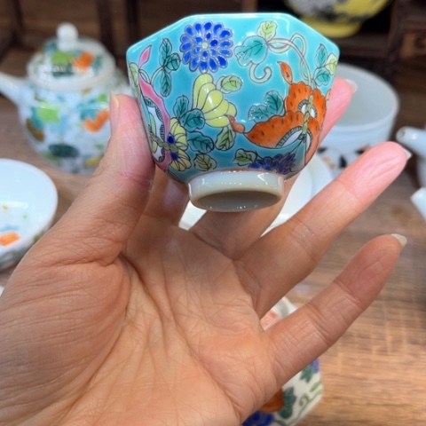 手绘茶杯盖碗壶承陶瓷