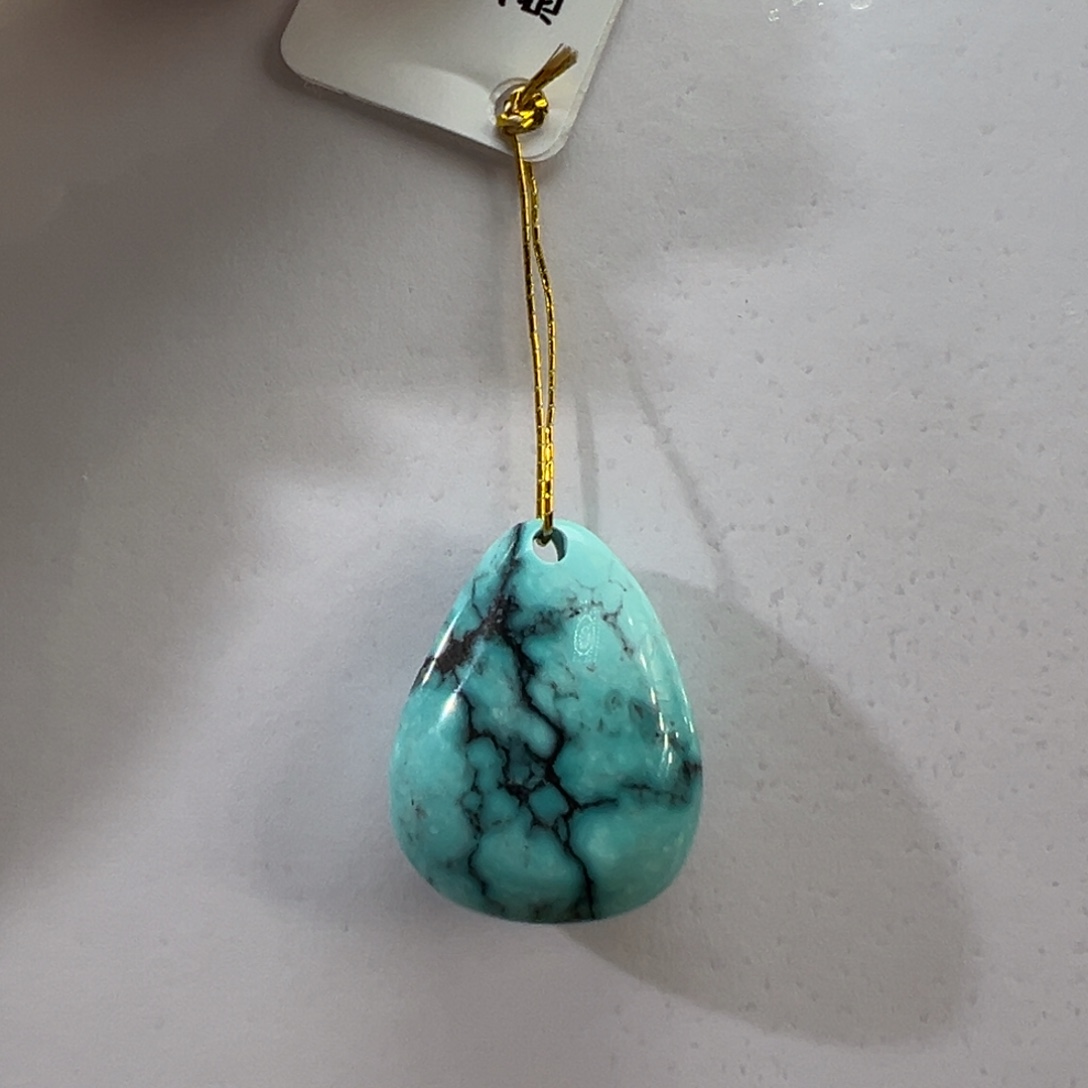 绿松石未镶嵌挂件