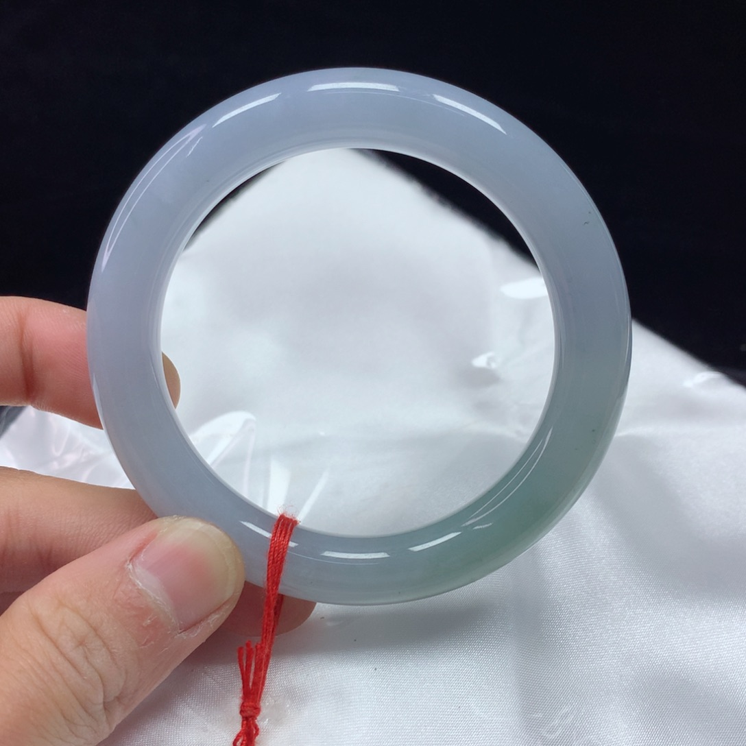 翡翠手镯（圆镯）未镶嵌54.2