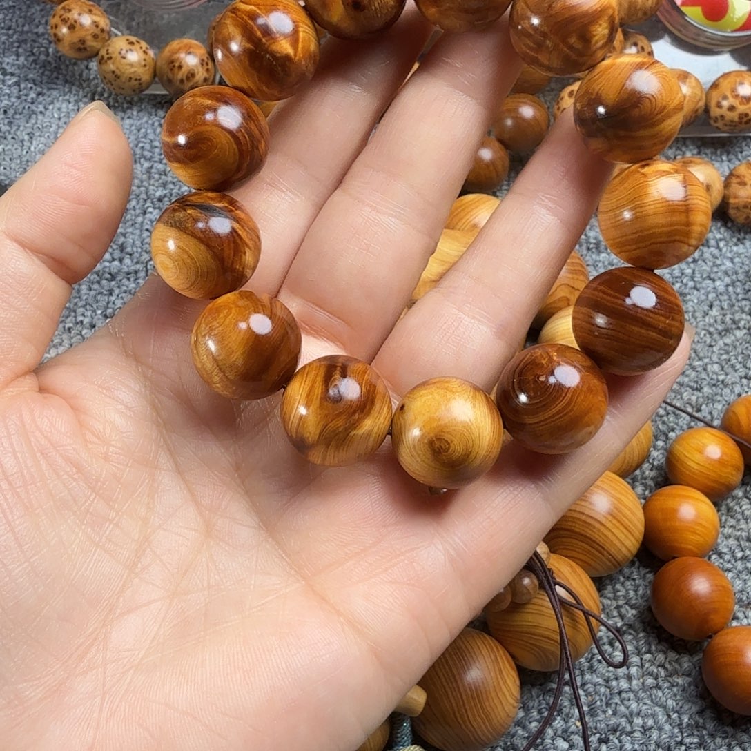 崖柏太行崖柏1.8闪电瑕疵