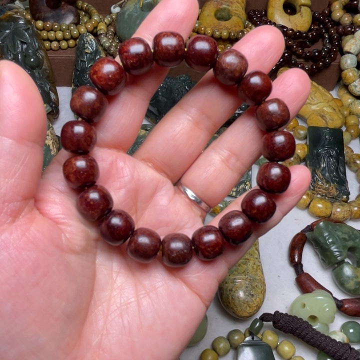 流***水岫岩河磨玉（透闪石质玉）未镶嵌颈饰