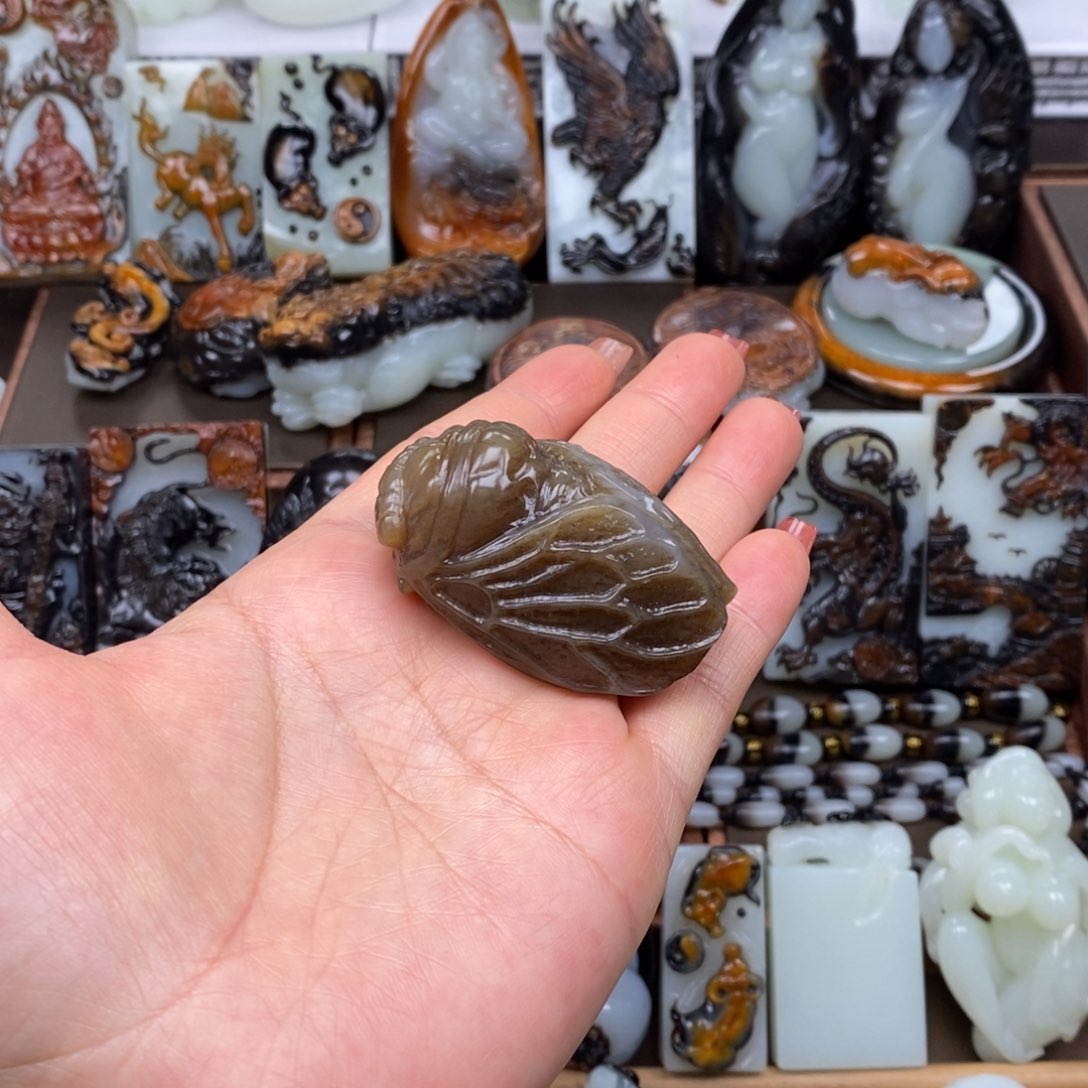 颈饰未镶嵌和田玉