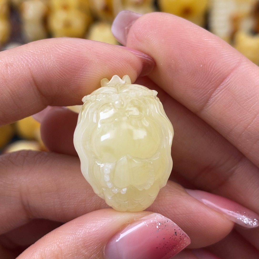 琥珀裸石未镶嵌蜜蜡